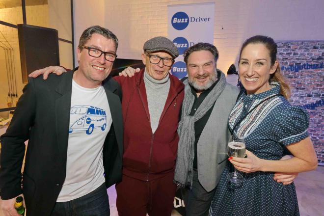  Jockel Weichert (BuzzDriver), Bernd Rengelshausen (Musikmanager), Martin Leutgeb (Schauspieler), Kati Bellowitsch (Ö3 Moderatorin)