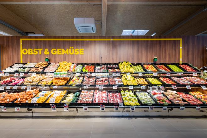 Der neue Billa innen bei Obst und Gemüse