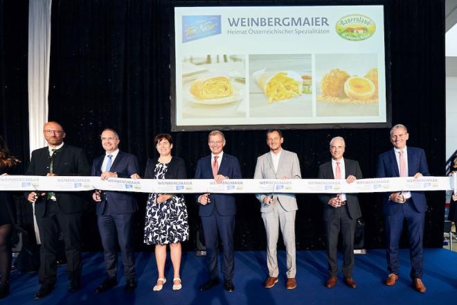 Mag. Reinhard Schwendtbauer (Aufsichtsratsvorsitzender der VIVATIS Holding AG), Mag. Gerald Hackl (Vorstandsvorsitzender der VIVATIS Holding AG), Dr. Barbara Spöck (Bezirkshauptfrau Steyr-Land), Mag. Thomas Stelzer (Landeshauptmann), Karl Mayr (Bürgermeister Wolfern), Dr. Gerald Spitzer (Geschäftsführer Weinbergmaier), DI Hannes Hasibar (Geschäftsführer Weinbergmaier)