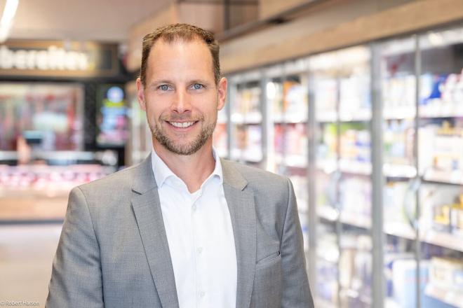 Kai Pataky, bislang Geschäftsführer PENNY Österreich, folgt Harald Mießner in der Funktion als BILLA Österreich Vertriebsvorstand nach Kai Pataky, bislang Geschäftsführer PENNY Österreich, folgt Harald Mießner in der Funktion als BILLA Österreich Vertriebsvorstand nach