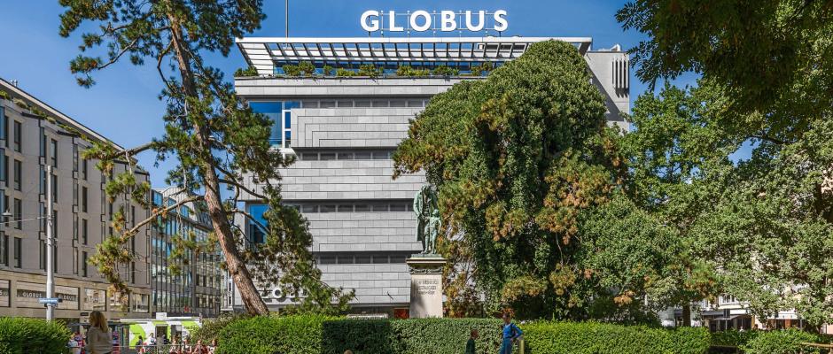 Signa übernimmt Globus
