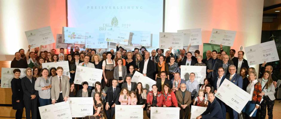 Österreichs gefeierte Naturschützer, Blühendes Österreich vergibt "Die Brennessel"