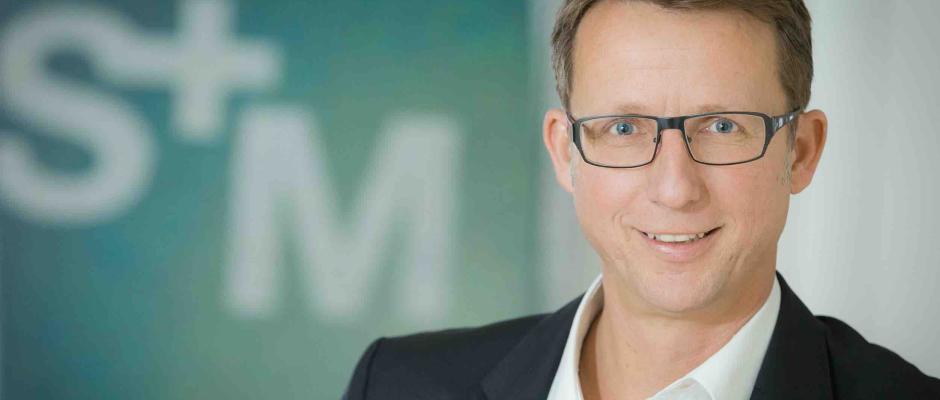 Mag. Hannes Lindner berichtet laufend über die Entwicklungen der Shopping Places in Österreich anhand von Corona-Shut-Down