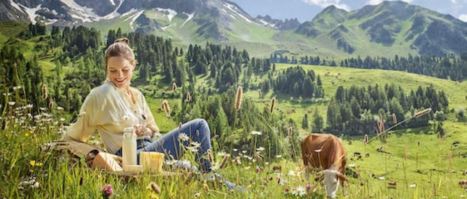 Heumilch schmeckt, weil so viel Artenvielfalt in ihr steckt. 