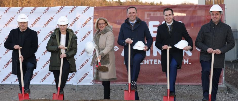Ankerbrot Spatenstich in Lichtenwörth: Walter Karger/Geschäftsführer Ankerbrot Gruppe, Kerstin Gelbmann/Geschäftsführerin Austro Holding, Landeshauptfrau Johanna Mikl-Leitner, Jochen Danninger/Landesrat für Wirtschaft, Tourismus & Sport, Manuel Zusag/Bürgermeister Lichtenwörth, Johannes Ruisz/Ankerbrot - Geschäftsführer Produktion & Supply Chain