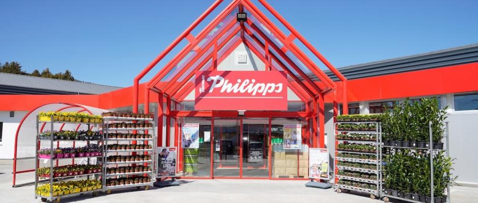 Thomas Philipps eröffnet ersten Markt in Oberösterreich in Enns