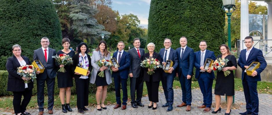 "Goldene Tanne" für die besten Spar-Kaufleute