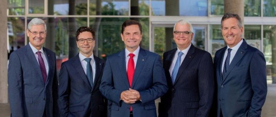 Im Bild der aktuelle Vorstand (v.l.n.r.) KR Hans K. Reisch, Mag. Markus Kaser, Mag. Fritz Poppmeier, Mag. Marcus Wild, Mag. Paul Klotz. Im Bild der aktuelle Vorstand (v.l.n.r.) KR Hans K. Reisch, Mag. Markus Kaser, Mag. Fritz Poppmeier, Mag. Marcus Wild, Mag. Paul Klotz.