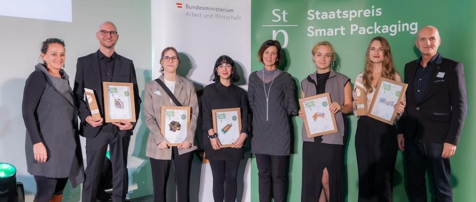 Susanne Lippitsch, Christian Jammernegg, Lola Harather, Adiba Mahmoud, Gudi Schwienbacher, Sarah Wolf,  Melina Reinberger, Bernhard Sassmann