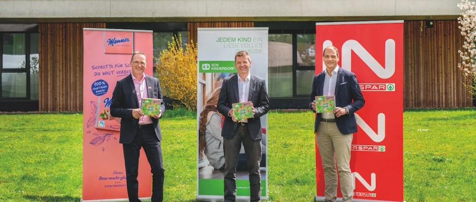  v.l.n.r. Andreas Kutil (CEO Manner), Christian Moser (GF SOS-Kinderdorf) und Johannes Holzleitner (INTERSPAR-GF)