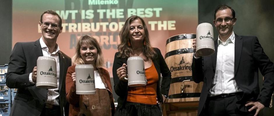 Bockbieranstich bei Ottakringer (v.l.n.r.): GF Harald Mayer, Stephanie Lamp (Stv. Bezirksvorsteherin Ottakring), Stadträtin Ulli Sima, GF Tobias Frank