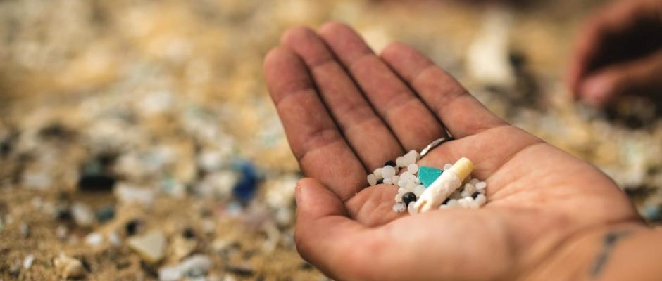 TOMRA treibt Innovation und Recycling im Dialog mit Handel und EWP weiter voran