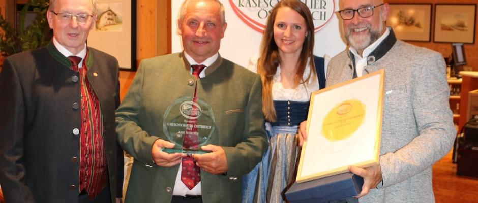 V.l.n.r. Johannes Einzenberger, Karl Neuhofer, Helene Lindner, Harald Weidacher  V.l.n.r. Johannes Einzenberger, Karl Neuhofer, Helene Lindner, Harald Weidacher