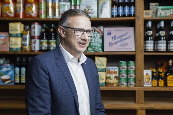 Christoph Holzer, Geschäftsführer der Spar Zentrale in Graz im Interview mit retailreport.at