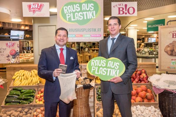 Rewe International Vorstände Marcel Haraszti und Michael Jäger (re.)