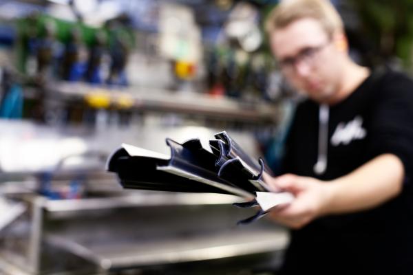 HL Display hat Alternativen zu Kunststoff-Displays