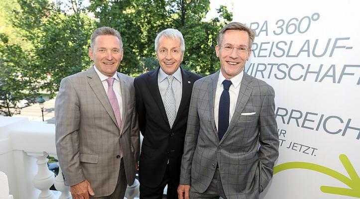 ARA zieht Bilanz: V.l.n.r. Werner Knausz (ARA Vorstand), Alfred Berger (ARA Aufsichtsratsvorsitzender), Christoph Scharff (ARA Vorstand) ARA zieht Bilanz