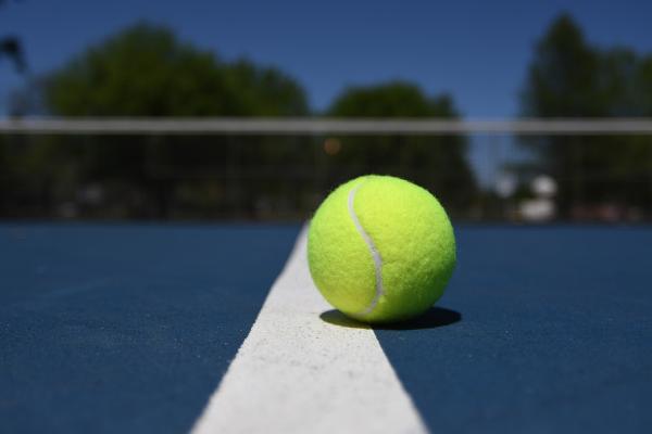 Signa Sports übernimmt TennisPro