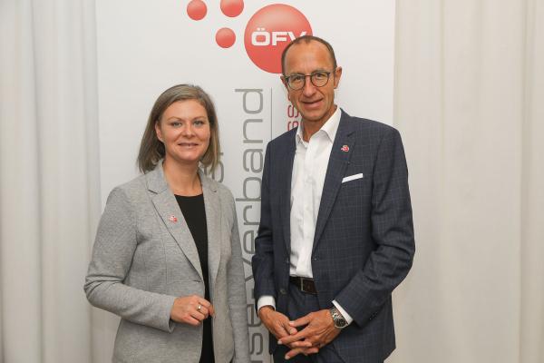 Barbara Steiner und Andreas Haider Franchise-Verband