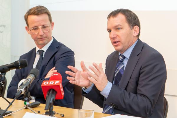 Lindner und SChwarzenecker von Standort+Markt