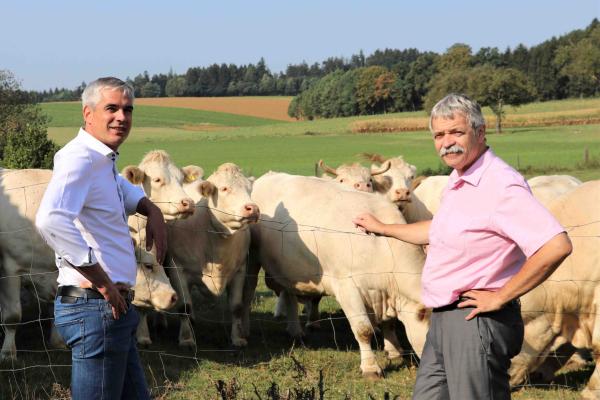 DI Werner Habermann, Geschäftsführer der ARGE Rind und Helmut Gattringer, Tann-Betriebsleiter in St. Pölten. 