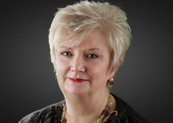 Peggy Davies zur amtierenden Präsidentin der Association ernannt