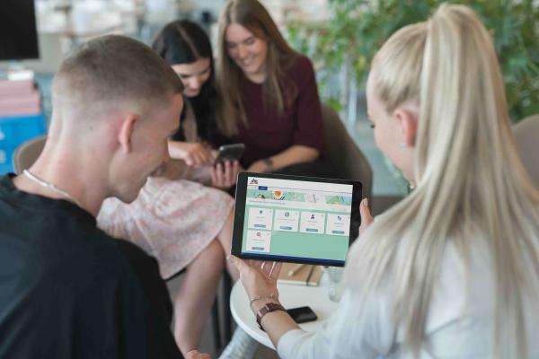 dm Onlinemodul „Start in die Ausbildung“