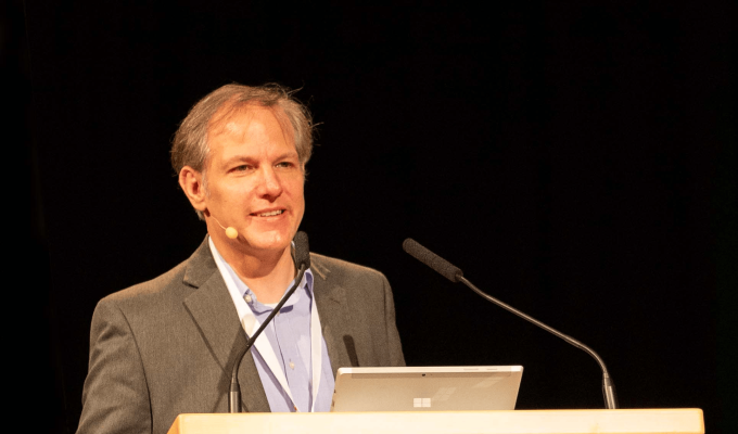 Hon.Prof.(FH) Dr. Anton Salesny