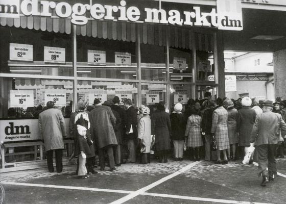 45 Jahre dm drogeriemarkt
