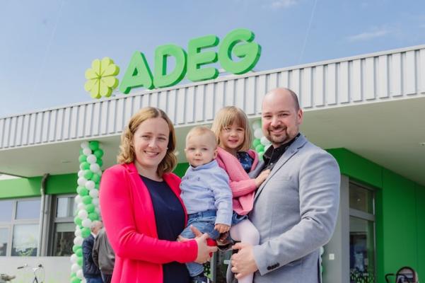 Auf die Unterstützung ihrer Familie kann sich Adeg Kauffrau Karin Lechner immer verlassen.