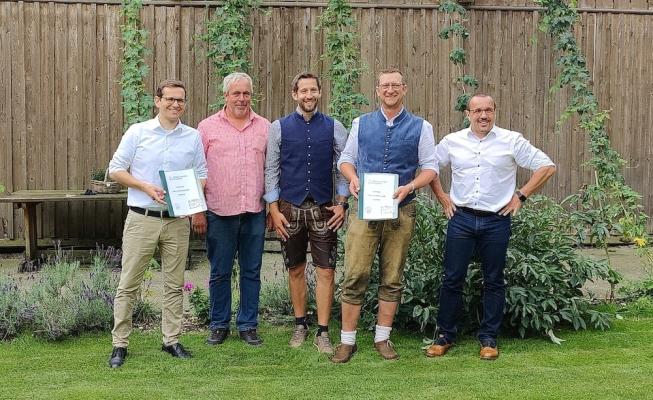 Brau Union und Hopfenbauern verlängern Vertrag.