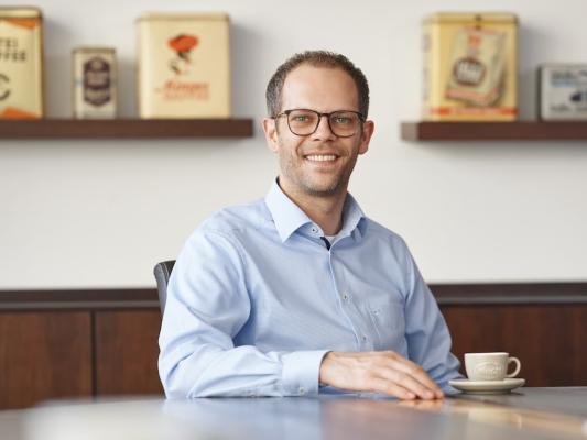 Ulli Minges, Leiter des Familienunternehmens Minges Kaffeerösterei