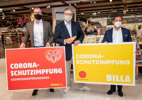 Impfen im Supermarkt bei Penny und Billa/Billa Plus: v.l.: Mario Märzinger, Geschäftsführer Penny, Peter Hacker, Amtsführender Stadtrat für Soziales, Gesundheit und Sport, Marcel Haraszti, Vorsitzender Billa