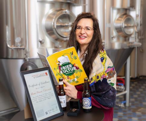 Stolz über die prestigeträchtige Auszeichnung zeigt sich Gabriela Maria Straka, Director Corporate Affairs und CSR der Brau Union Österreich.