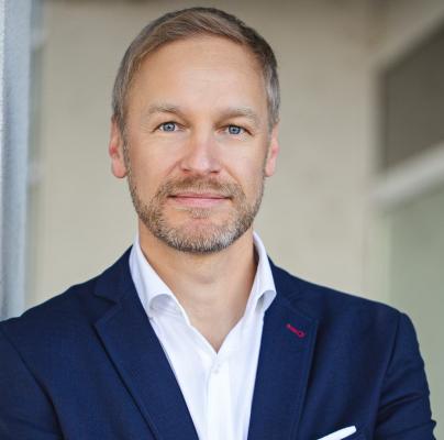 Mag. Bernhard Kletzmair neuer Geschäftsführer der Heidi Chocolat AG Niemetz Schwedenbomben.