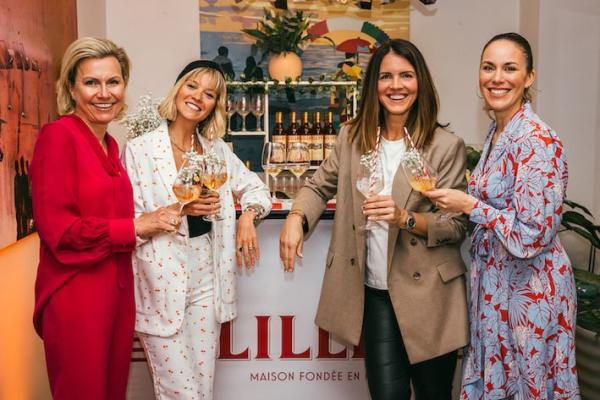 Mit „Les Ateliers“ schafft Lillet eine Initiative, in deren Rahmen sich Frauen über ihre Erfahrungen und Herausforderungen austauschen und somit gemeinsam wachsen können.