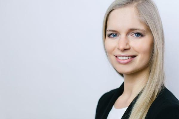 Julia Gaulhofer spricht für L’Oréal Österreich