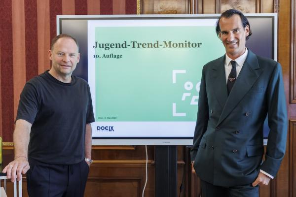 DocLX-Holding-Eigentümer Alexander Knechtsberger (li.) und Marketagent-Geschäftsführer Thomas Schwabl