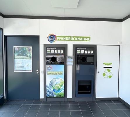 Hofer nimmt mehr als 130 Mehrweg-Pfandsysteme in Betrieb