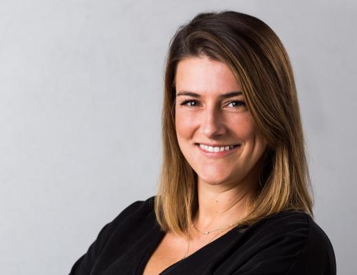 Elena Gorschek bringt jahrelange Marketing-Expertise als Produktmanagerin bei Almdudler ein