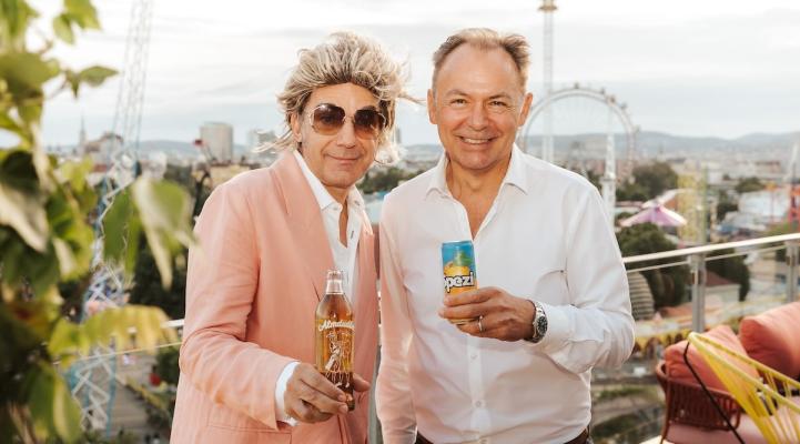 Almdudler-Eigentümer Thomas Heribert Klein und Geschäftsführer Gerhard Schilling luden zur Grillgaudi.