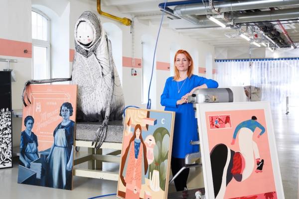 Kuratorin Vera Steinkellner unterstützt die Manner-Kunstinitiative #pinkplayground.