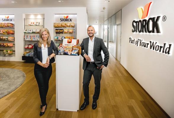 Lisa-Maria Ferstl, Business Unit Director bei Storck Österreich, und Geschäftsführer Mag. Ronald Münster 