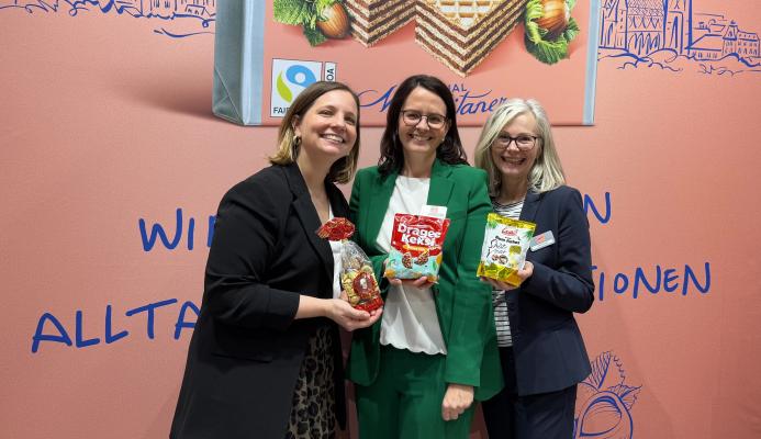 Manner-Frauenpower (v.l.n.r.): Karin Steinhart, Leiterin Unternehmenskommunikation, Marketingleiterin Julia Hrabal und Geschäftsführerin Sabine Brandl