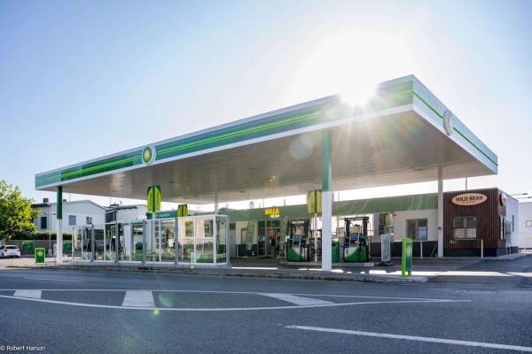 bp plant den Verkauf des Tankstellengeschäfts in Österreich