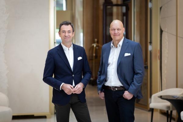 v.l.n.r. ARA Vorstandssprecher Harald Hauke und ARA Vorstand Thomas Eck (c) ARA/APA-Fotoservice/Madzigon