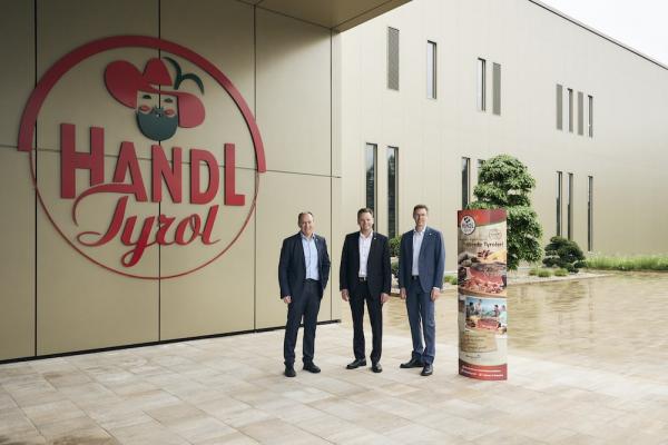 Handel Tyrol: Josef Amprosi, Karl Christian Handl, Johannes Wechner: 120.000 Kontrollen sichern höchste Lebensmittelqualität