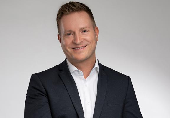 Zum 1. August 2025 übernimmt Christian Begerow (42) die Position Logistikleiter International bei der Drogerie Dienst Ulm GmbH.